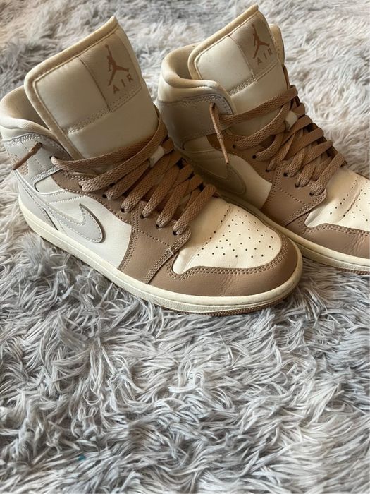 Vand Jordan 1 mid