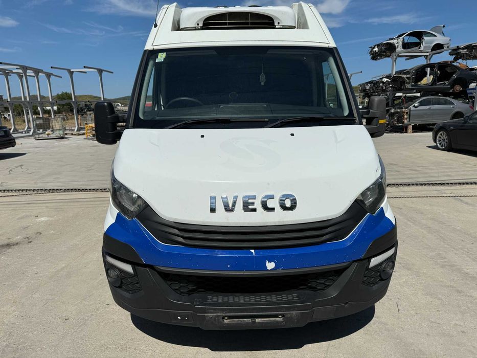 Dezmembrez Iveco Daily 5 2.3, 3.0 Euro 5 sau 6 Capota, Aripa, Far,Bara