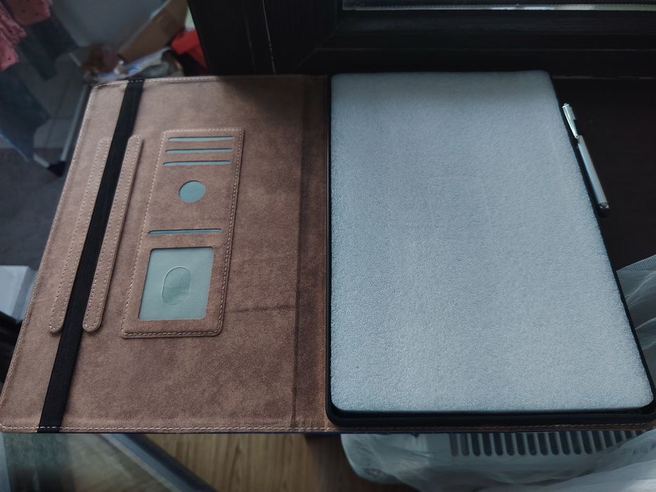 Husa + stilus tableta Lenovo Idea Tab Pro 12.7"