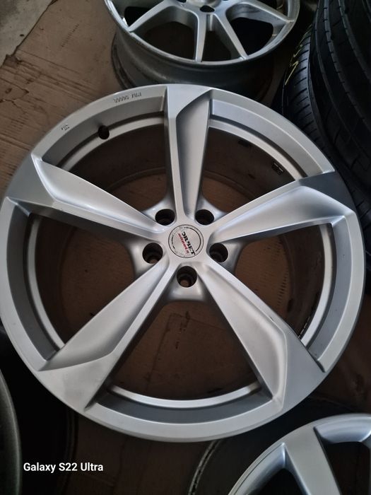 Audi  Mercedes 20цола Замъка Ямбол