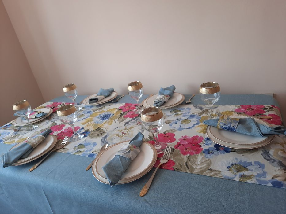 Скатерь с салфетками