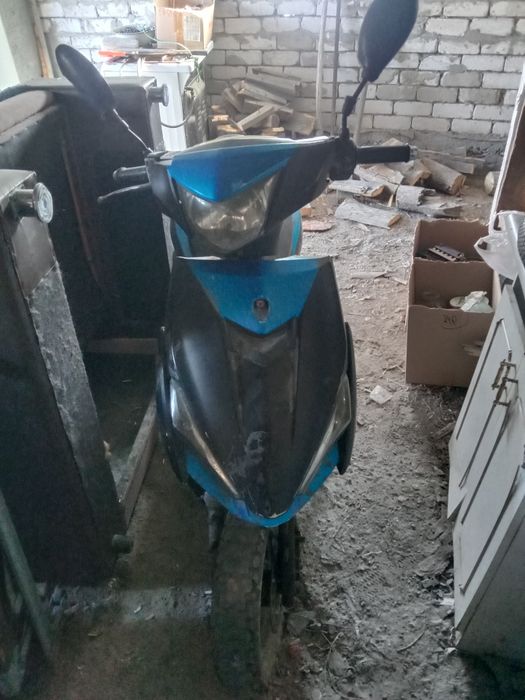 Скутер продам на ходу    Семей