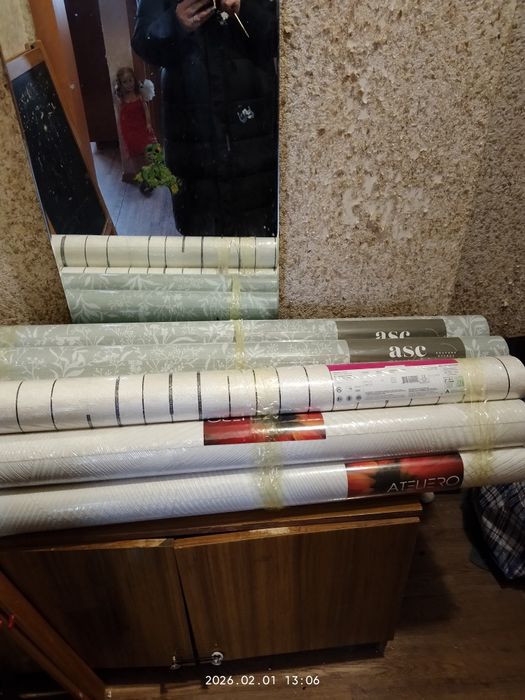 Зеркало с тумбой