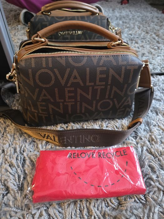 Оригинална чанта Valentino уникална