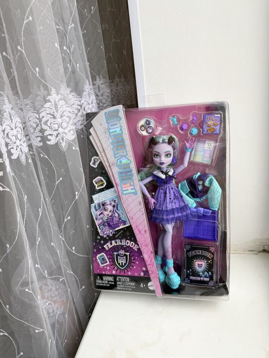 Монстр хай Твайла Фирбук