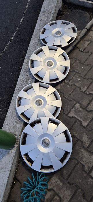 Capace roti Audi originale R16