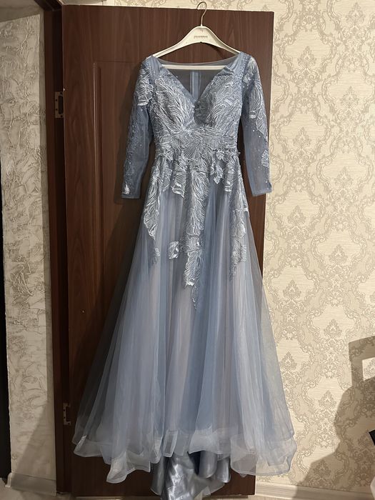 Срочно продам вечернее платье!