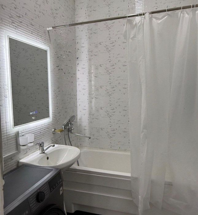 Минор метро ёнида квартира безмаклер