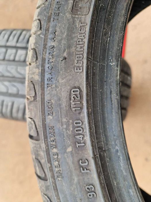 2 Pirelli R19 235/40 Летни гуми  DOT1120