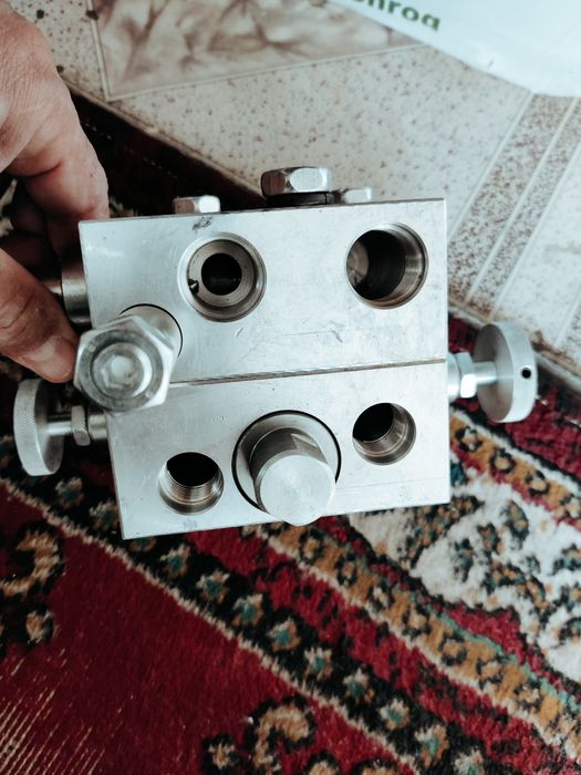 Гидрораспределитель ДР12М