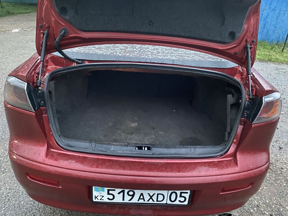 Mitsubishi Lancer