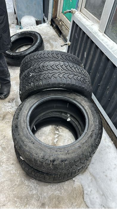 Резина на камри на 16