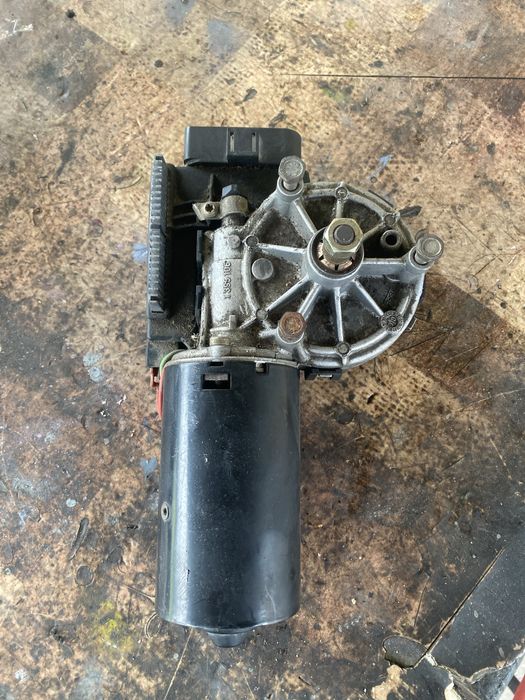 Моторче чистачки за сеат алхамбра шаран галакси