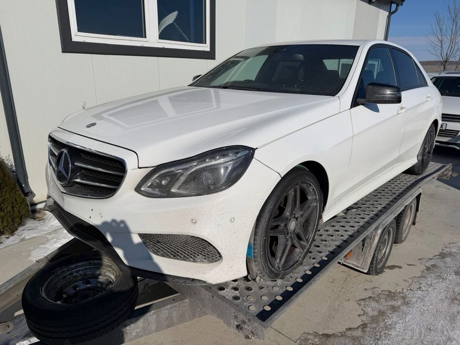 Dezmembrez Mercedes Benz E220, an 2016, pachet AMG, 2.2 D