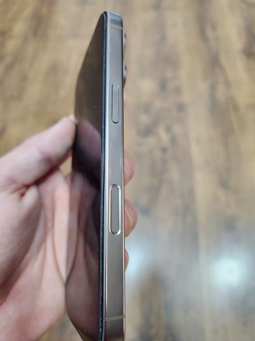 iphone 16 pro 256talk