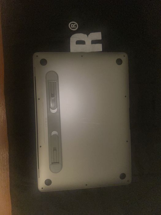 MacBook Air 13  M1 2020 , 256 gb- 8 gb ram
