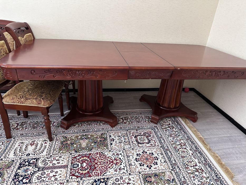 Продам стол со стульями!