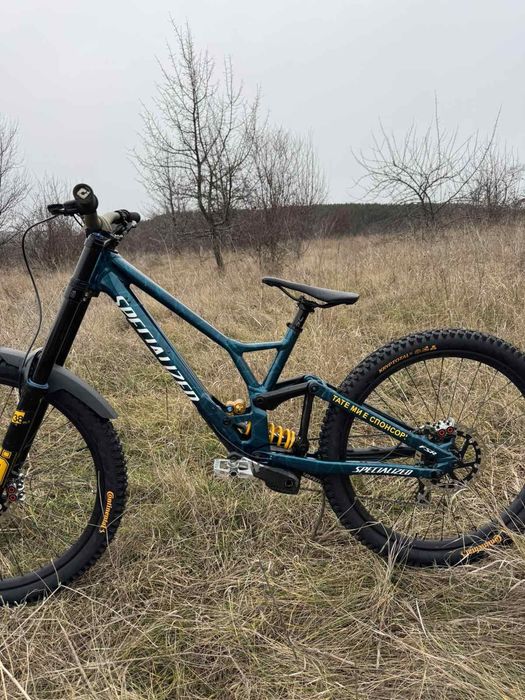 Продавам рамка Specialized Demo Race