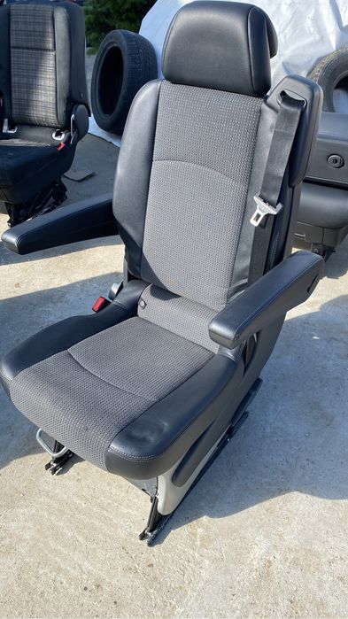 Scaune individuale Mercedes Viano Vito