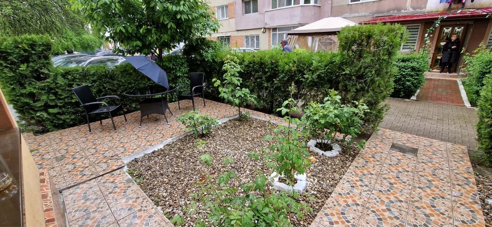 Vand  apartament 3 camere + gradin, complet mobilat si utilat!