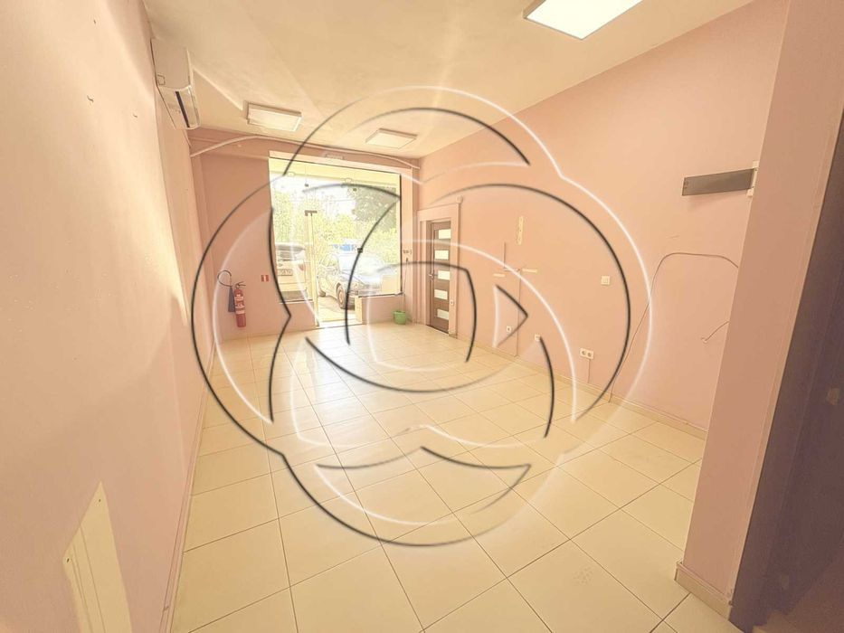 Дава се под наем Магазин в София, Зона Б-18 - 110 кв.м за 1000 € - Снимка #3