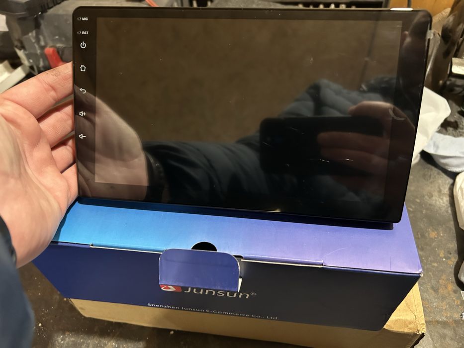 Мултимедия андроид 9инча 4GB RAM 64GB ROM за vw golf 6