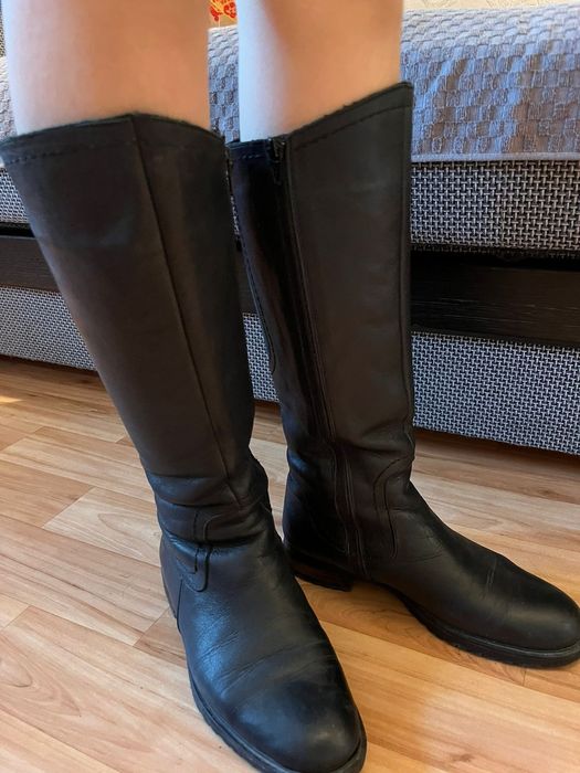 Продам женские сапоги, цены разные