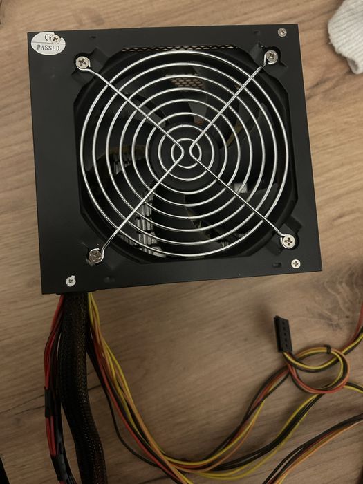 Захранване за компютър 750W