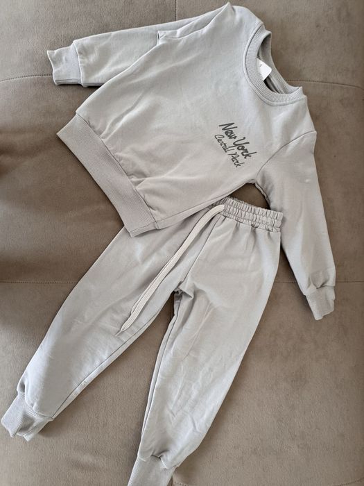 Продам детскую одежду