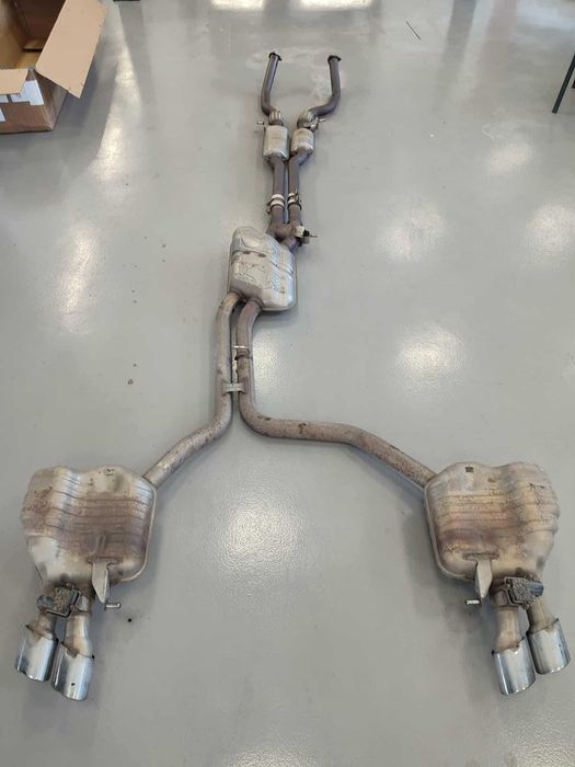 Оригинална генерация от Audi S8 D4