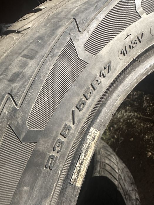 Шины 235/55R17 (2шт)