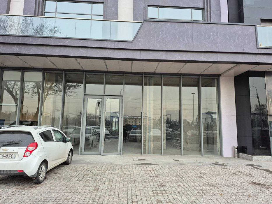 Аренда ШОУРУМ, 553 кв., 1-этаж, Премиальный Бизнес Центр Sapphire