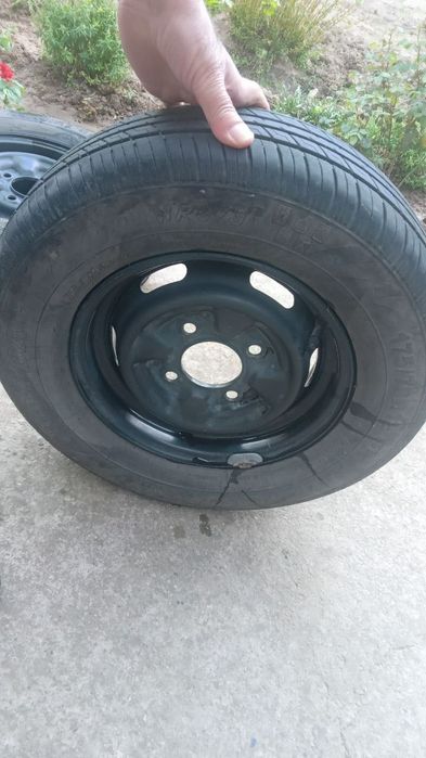 Продаётся шины Дамаса