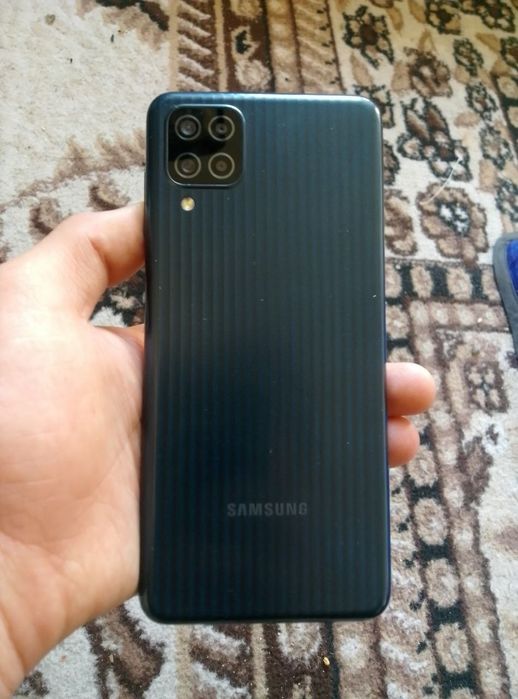 Samsung M12 4\64 Gb