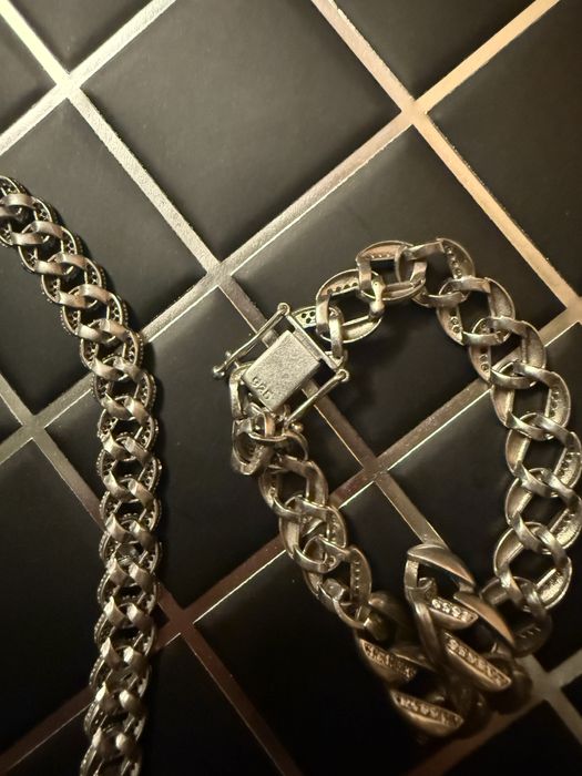 Vand set Cubanez de argint cu pietre !