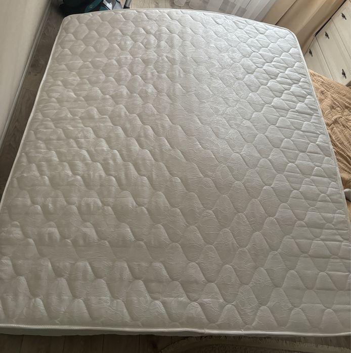 Продам матрас 160/200
