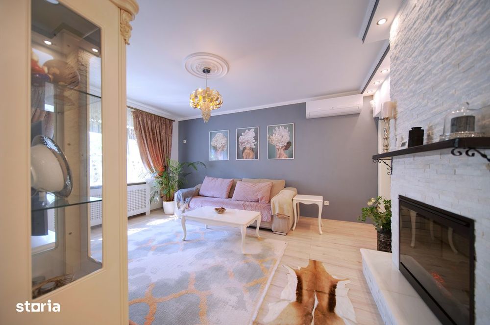 Proprietar vând apartament deosebit cu 170m curte privata 3camere2 bai