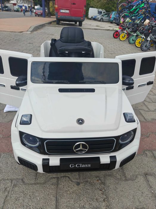 MERCEDES Акумулаторен джип Mercedes-Benz G580 бял