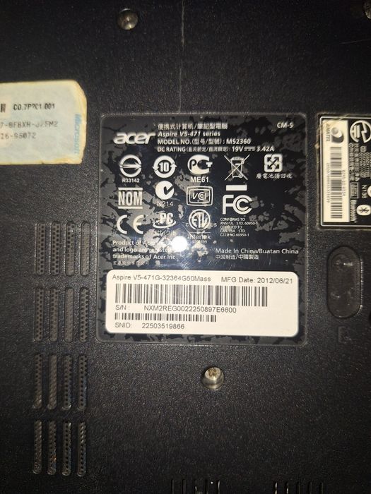 Laptop Incomplet  perfect functional Acer i3 ddr3