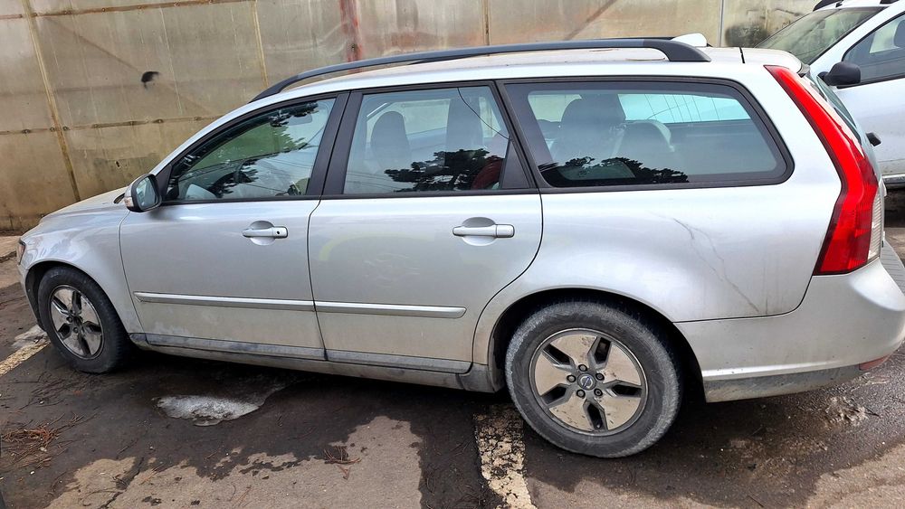 Vând Volvo V 50 ,1.6 diesel , 2010,euro 5 !!!