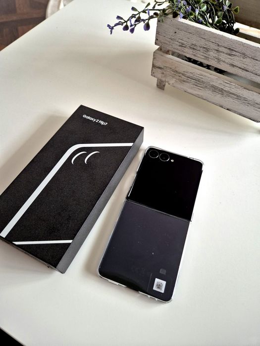 Vand samsung galaxy z flip 7