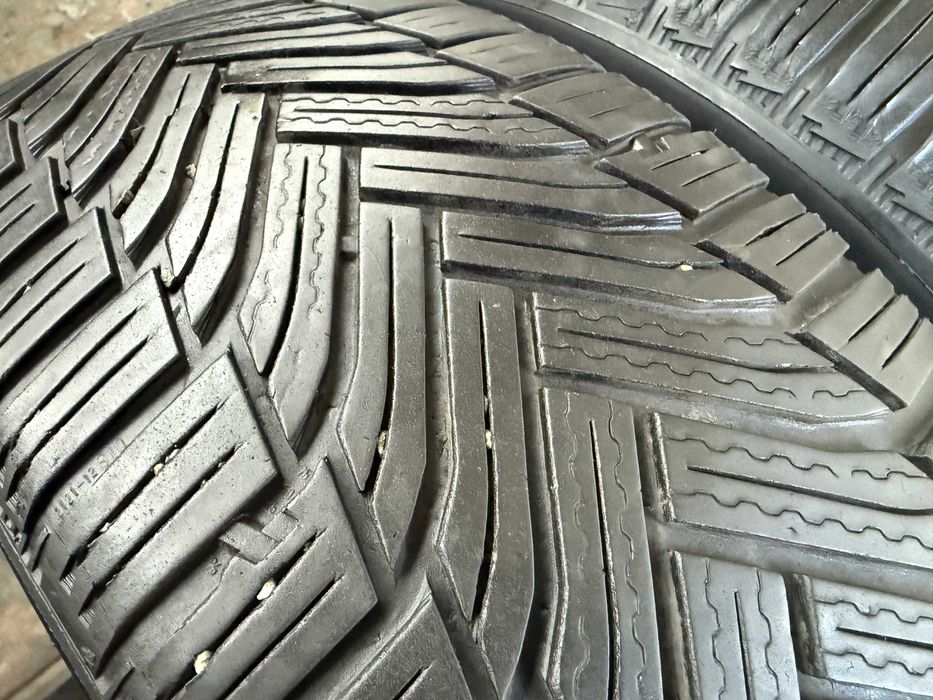 2x Anvelope iarna 215/65 R16 - Michelin Alpin 6