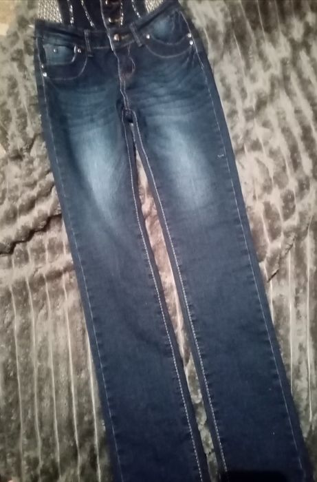 Продам джинсы...