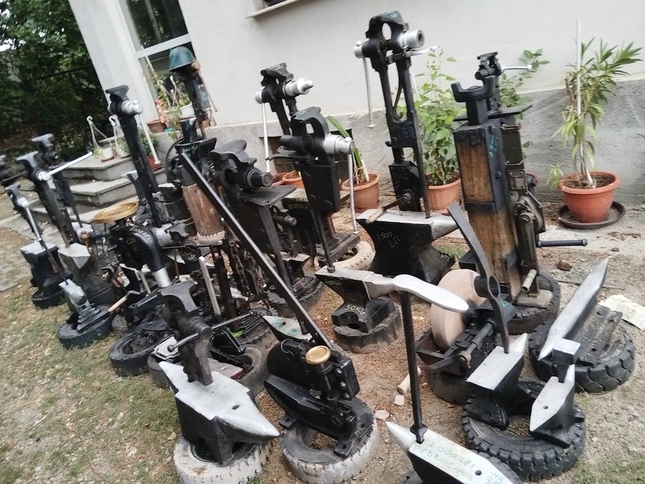 Nicovala foarte veche de colectie menghina