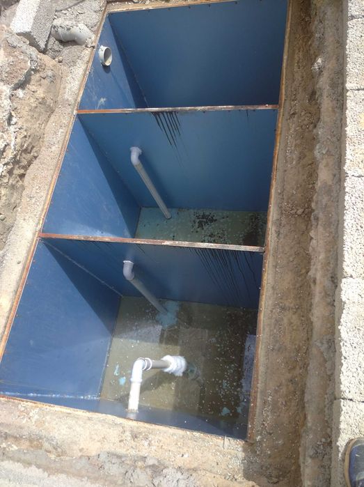 Выгребные и переливные септик емкости для канализации.