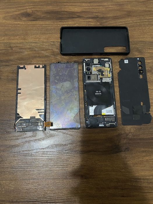 Sony Xperia 1 III 12/256 GB | Zapchast yoki ta’mirlash uchun Flagman