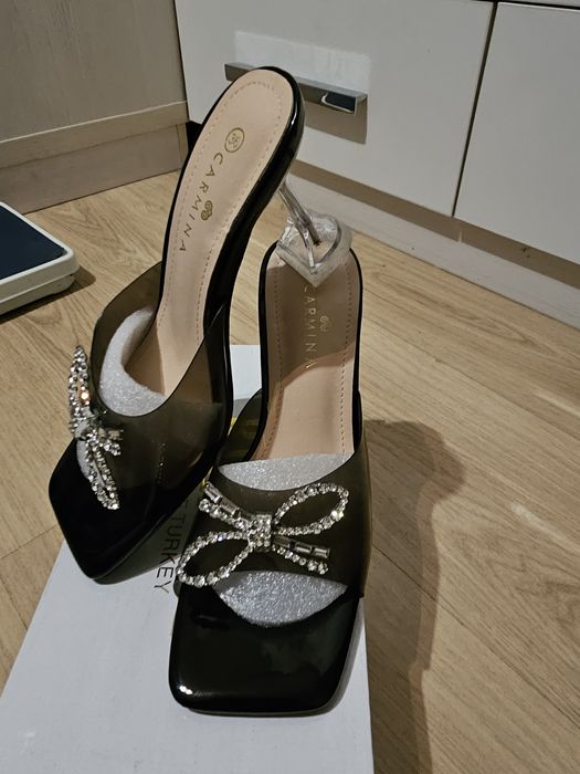 Продам туфли черные