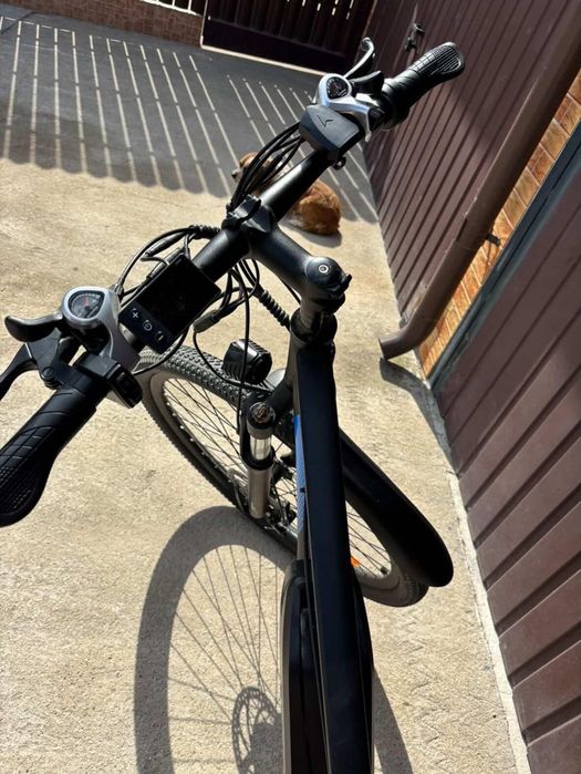 Bicicleta electrica foarte putin folosita