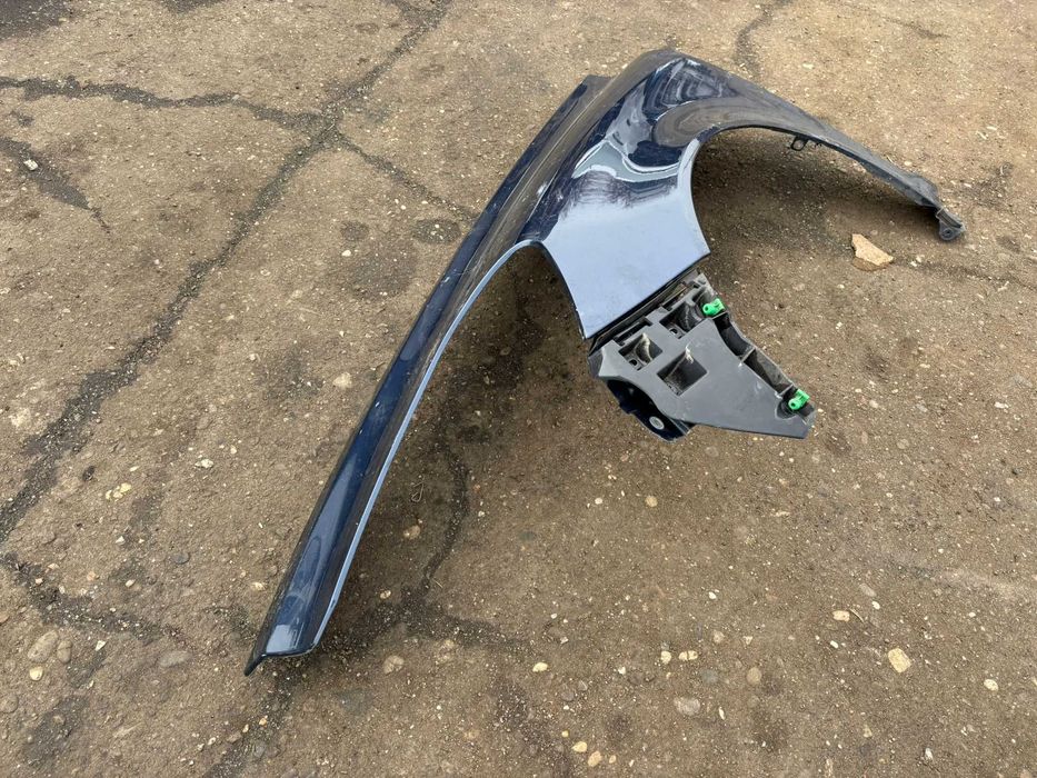 Aripa stanga/dreapta Volvo C70 an 2010