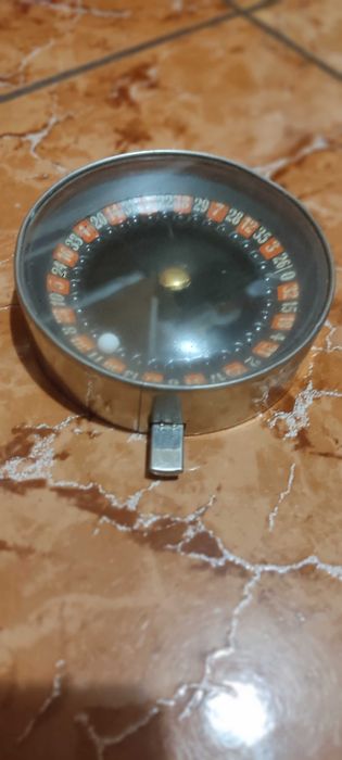 Vand mini ruleta vintage in stare buna de functionare